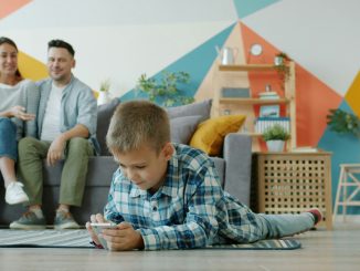 Ce que personne ne dit sur les défis de la parentalité moderne